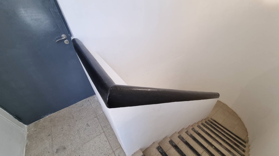 1 Bedroom Property for Sale in Woodstock Western Cape